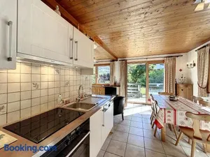 Image of Bel Apt au Centre de Combloux avec Jardin, Balcon, Wifi et Parking à 300m des Commerces - FR-1-560-52