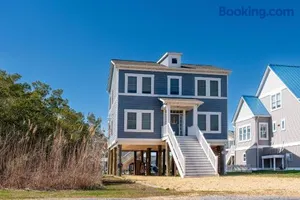 Image of Anchor's Away - Waterfront, Pet Friendly, Pools!