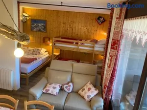 Image of Studio Yomeo - La Joue Du Loup - Pied des pistes - 30M2 1 à 5 personnes