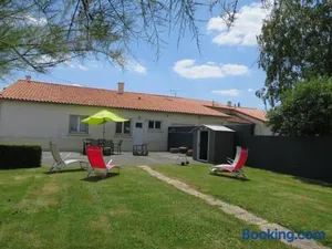 Image of Gîte familial avec belle cour, 3 chambres, proche vignobles et activités, au calme en campagne angevine - FR-1-622-11