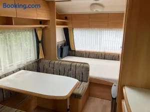 Image of Caravan met wijds uitzicht