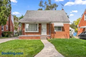 Image of Cozy 4 Bedroom-Outdoor furniture- 2 bathrooms