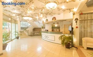 Image of Royal Am Rei Hotel by RedDoorz