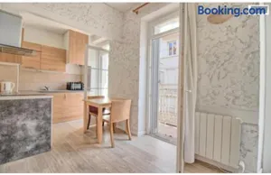 Image of Studio équipé-climatisé avec balcon au Mourillon à 20m de la plage