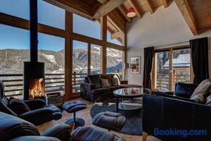 Image of Chalet Tubber