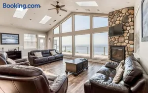 Image of Pacific Breeze