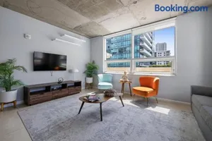 Image of 516-2Bd2Ba Midblock Apartment FREE parking