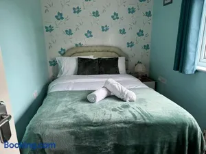 Image of Huntingdon walk to town centre, cosy, Free parking