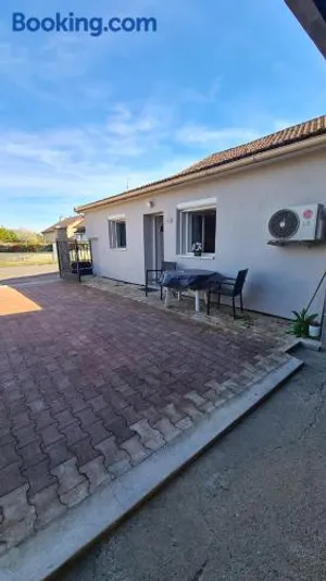 Image of Luxe-Home