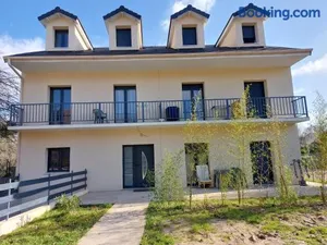 Image of STUDIO meublé, proche de la gare T12