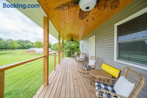 Image of Light And Bright Cabin Close To Pates Ford Marina