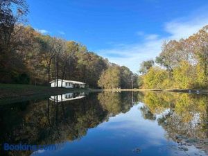 Image of New Waterfront Cabin, 62 Acre, King Beds, Fire pit, Hiking