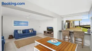 Image of Ashwood 100 Meters To Beach, Shops, Cafes Accom Holidays