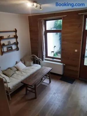 Image of Maison cosy au centre de Nivelles - vidéosurveillance extérieure