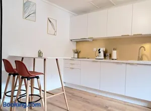 Image of "Le Cocon de la Fontaine Neptune"