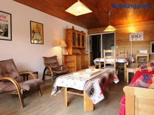 Image of Appartement confortable 3P6P près des pistes à L'Alpe d'Huez - FR-1-405-1