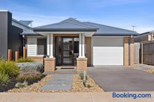 Image of Ocean Dreams- Perfect whole family getaway! Kids Games room, Pet friendly!