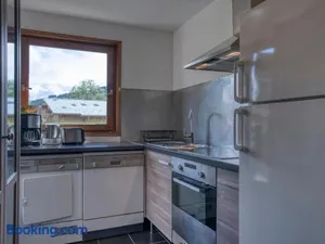 Image of Charmant 3 pièces à Megève - Balcons, Parking, Wifi, proche télécabine ! - FR-1-453-229