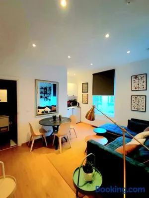 Image of QUARTIER LOUISE STUDIOS