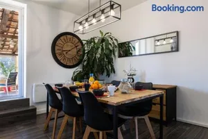 Image of Design Industriel avec Terrasse Privative