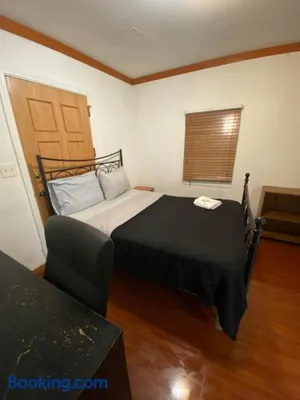 Image of House Rooms & RV Rooms Near LAX