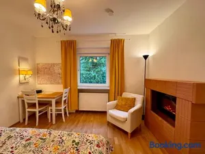 Image of Modernes Zimmer am Park mit Garten, Hühner & Enten