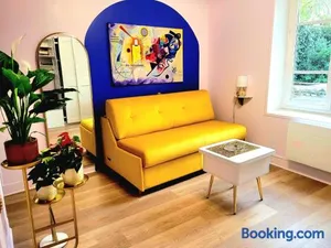 Image of Golden Art Studio