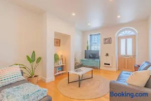 Image of MELVINGTON BOUTIQUE APARTMENT IN HOBART CBD o