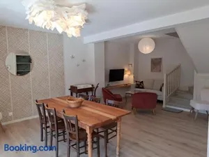 Image of Le Repaire des Hirondelles - Le Schopf