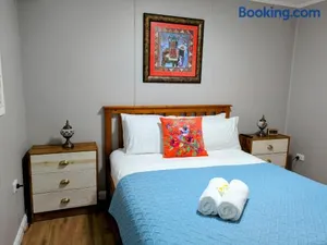 Image of Cute Cottage - 2 Bedrooms - City & Strand Beach Location