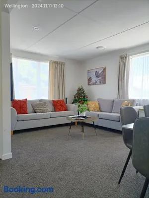 Image of Comfy & Sunny home in Wellington--3 Heat Pumps