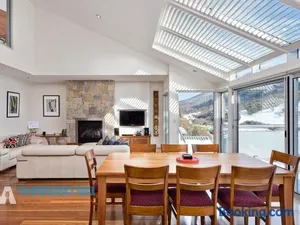 Image of The Peak Penthouse 8