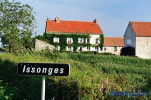 Image of Maison d'Hôtes Ferme d'Issonges B&B