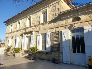 Image of Maison de charme avec suite parentale et grande piscine extérieure