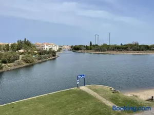 Image of 2 pièces, plage Richelieu, piscine, parking - FR-1-723-34