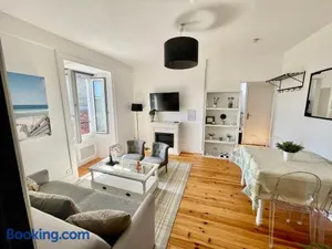 Image of En face de l'hôtel Normandy - Appartement dernier étage