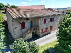 Image of Gîte Rustique avec Terrasse, Jardin Privatif et Visite de Ferme à Vêtre-sur-Anzon - FR-1-496-290