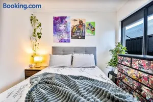 Image of Bright & Cozy Room in Contemporary Home