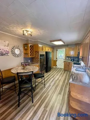 Image of Home on Broadway in Jim Thorpe