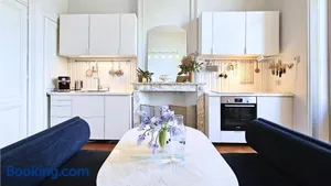 Image of The Kooch House 1.4