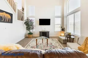 Image of Brand New 3-beds Stylish Entire House at Lehi