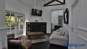 Image of Juniper Corner-Hunter Valley-A Step back in time!-7 mins to Vineyards