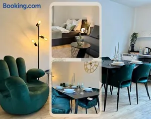 Image of Design Apartment mit Balkon - Küche - Netflix