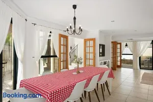 Image of Entire Home Steps to Sorrento Beach