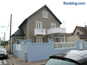 Image of Les vagues, villa avec garage