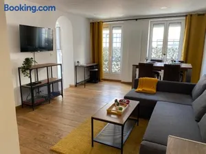 Image of Le Roofound - Porte de Paris - Métro à 5min - Entrée personnelle