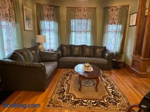Image of A Sweetheart Home