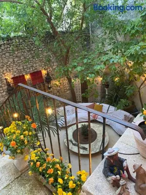 Image of Le Petit Palais Hors Du Temps