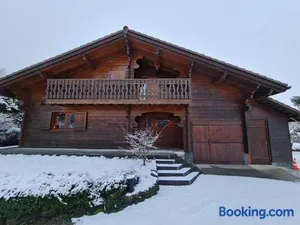Image of Chalet Van Gogh