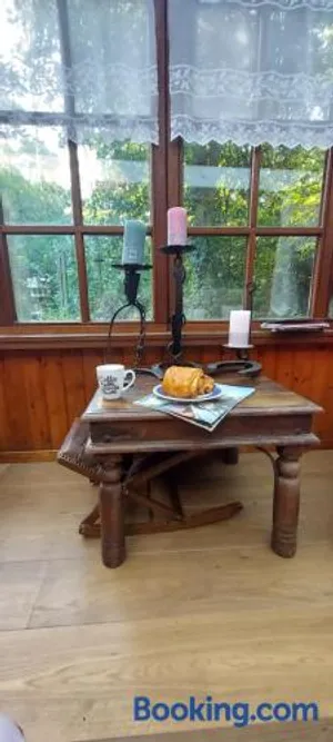 Image of 'T boshuisje